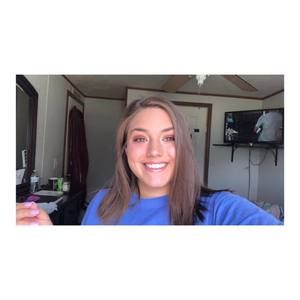 Meet your Posher, Leaha